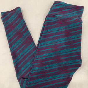 NEW, never worn, LuLaRoe OS leggings
